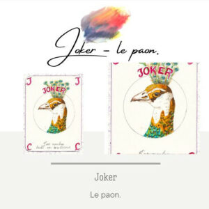Un paon sur une carte joker.