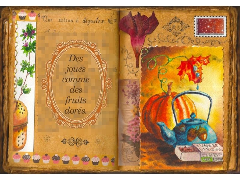 Une théière bleue et une citrouille dans une ambiance automnale. Aquarelle dans un grimoire.